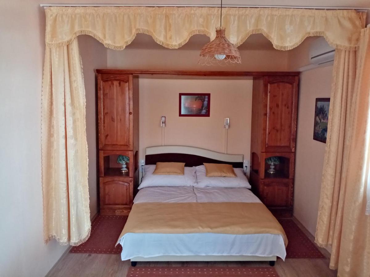 Jázmin-Szieszta Apartmanház Balatonfüred Exterior foto